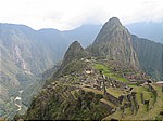 Beruehmte Steine hoch ueber dem Urubambafluss